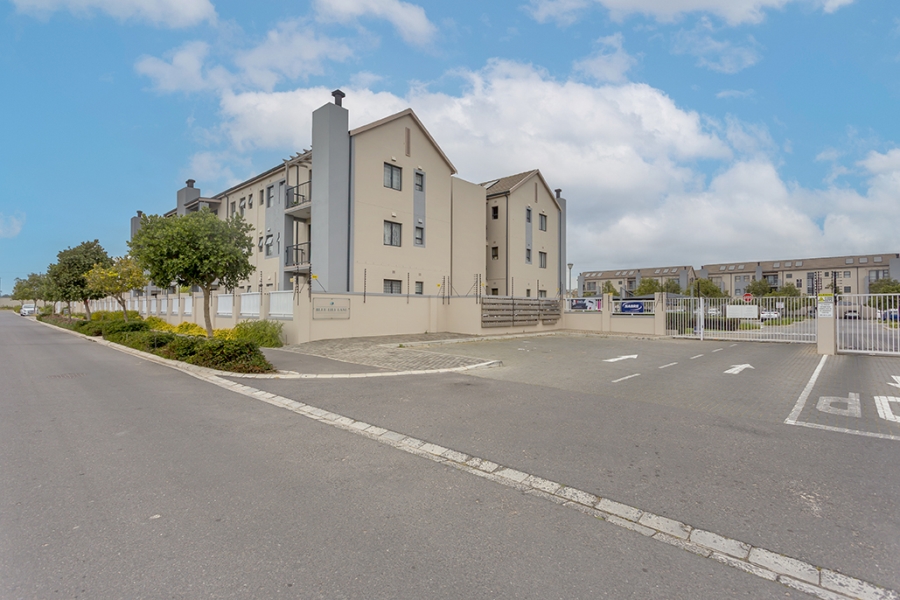 2 Bedroom Property for Sale in Buh Rein Estate Western Cape